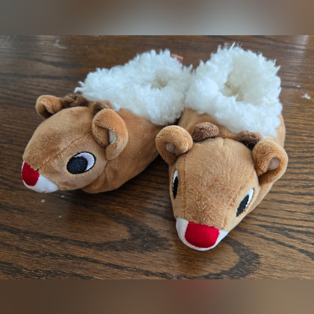 Rudolph Toddler Slippers: fits size 3-4 toddler/baby